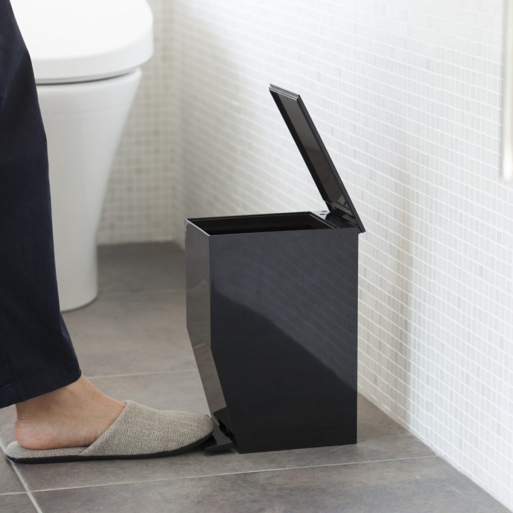 Rectangular wastebasket with pedal - Image 3