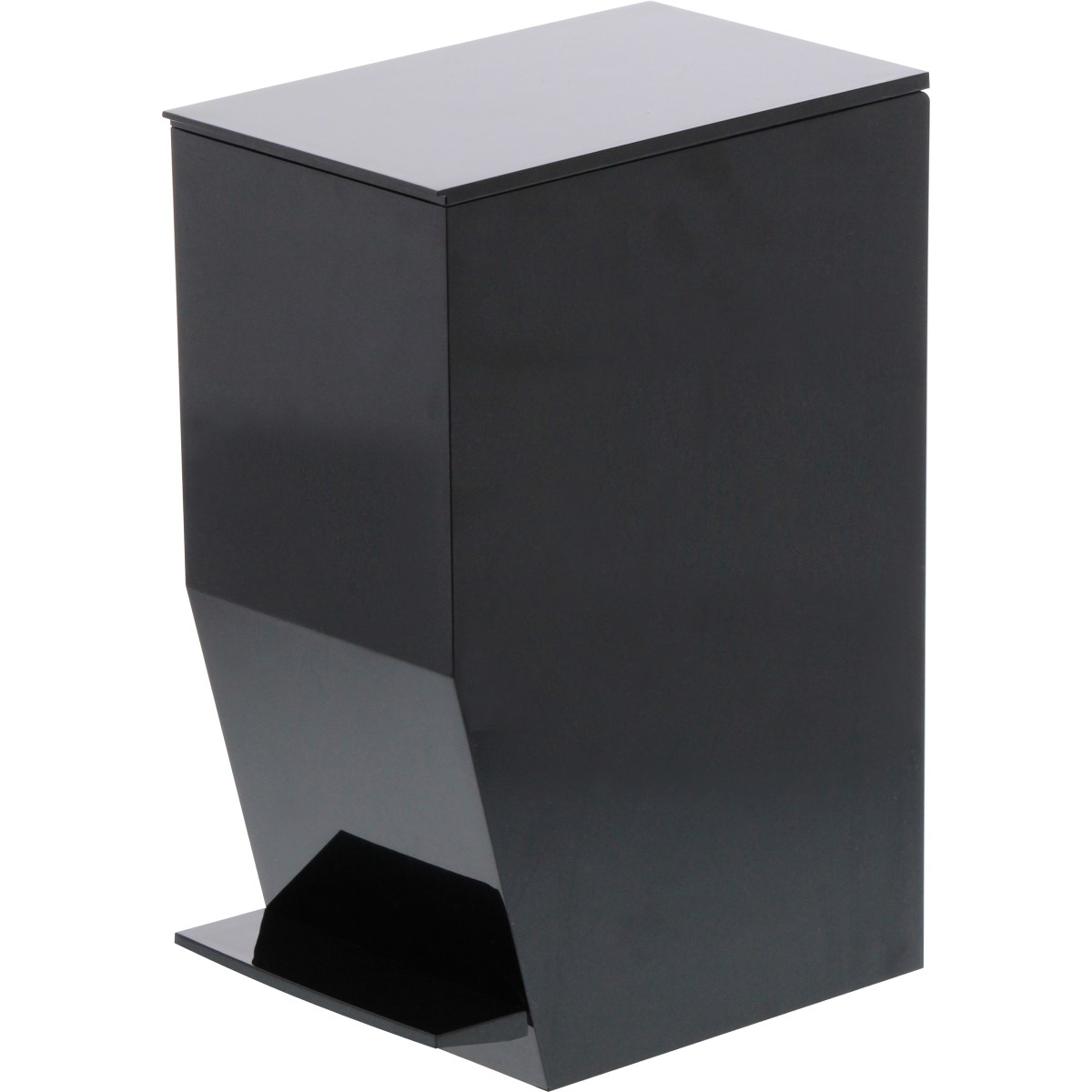 Rectangular wastebasket with pedal